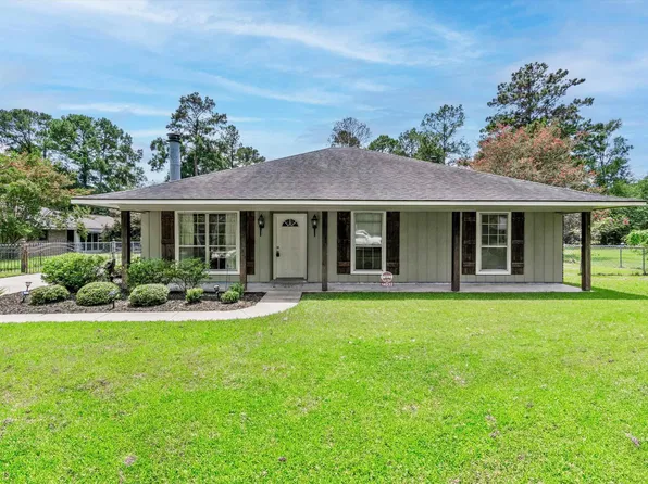 14932 Ashville Ave, Pride, LA 70770
