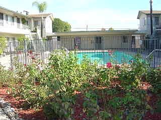 1st image of 840 N Campus Ave APT D