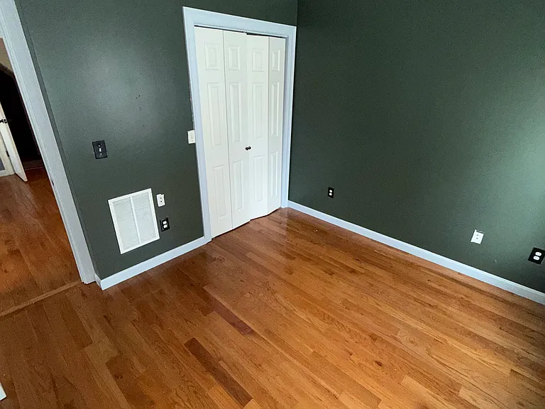 396R Washington St — Photo 5