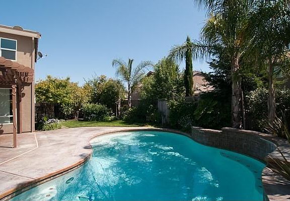 4th image of 1077 Southbridge Cir