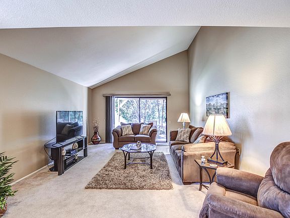 2nd image of 90 Leisure World