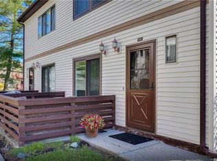 508 Country Club Ln, Pomona, NY 10970