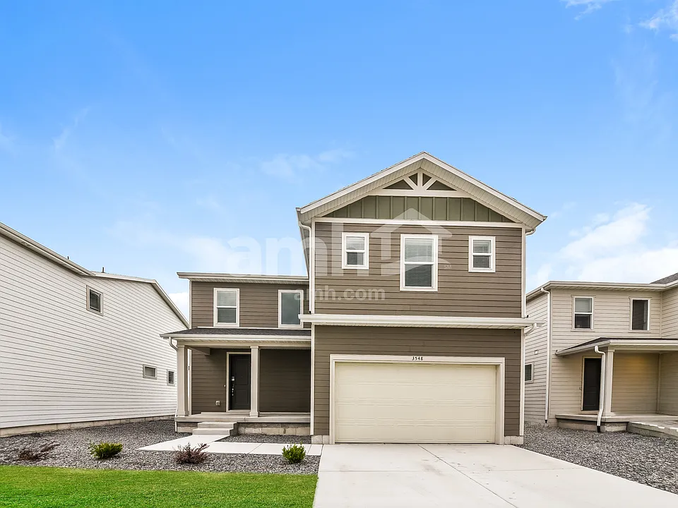 3548 N Caitlyn St