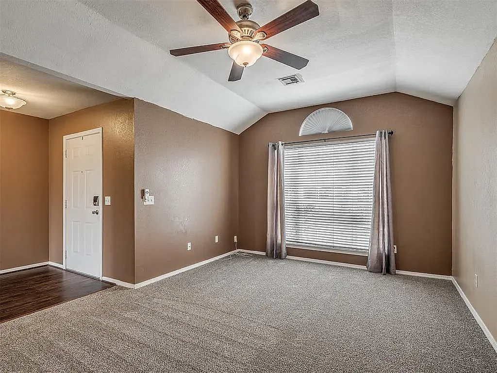 3 bed, 1237 sqft, $750 — Photo 3