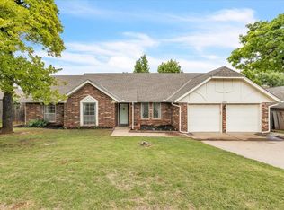 1401 Cedar Ridge Rd, Edmond, OK 73013