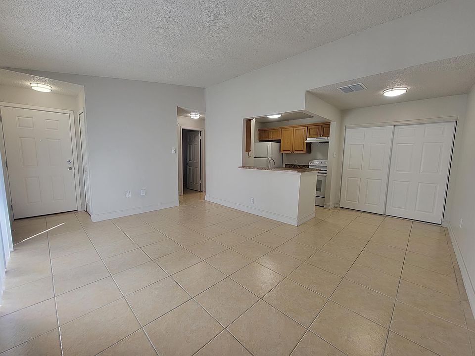 1st image of 3827 Crows Nest Dr Unit 102