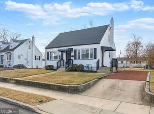 616 W Lincoln Ave, Magnolia, NJ 08049
