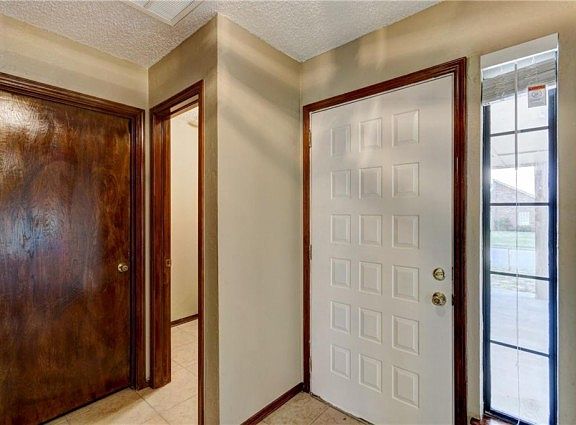 5th image of 613 Westridge Dr