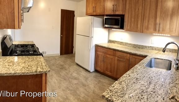 4th image of 743 Roble Ave APT 01