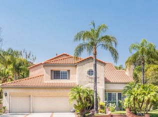 24201 Stagg St, Canoga Park, CA 91304