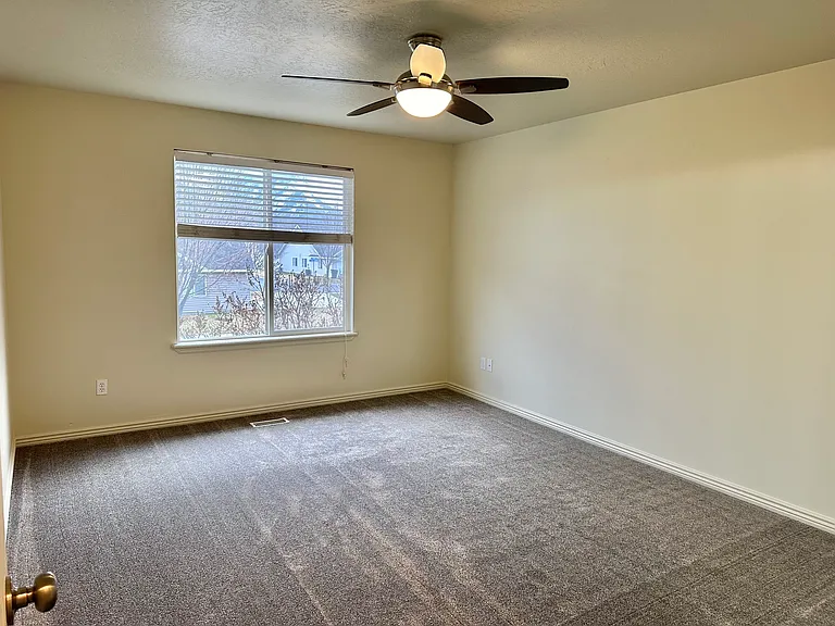 1186 N 3020 W — Photo 10