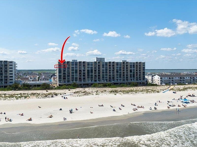 1st image of 3500 Boardwalk #815N