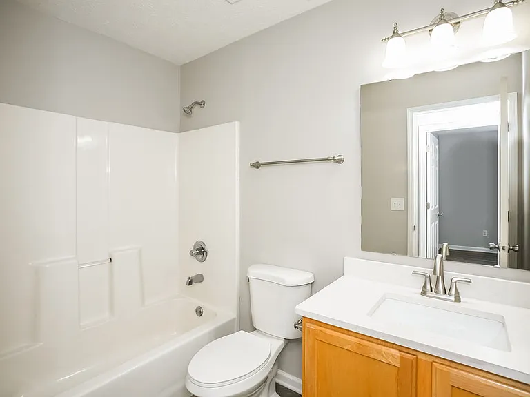 6629 Crestwell Ln — Photo 16