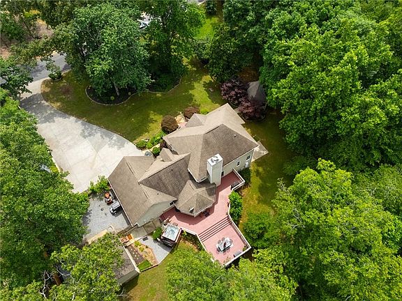 4th image of 31 Fawn Lake Trl NE