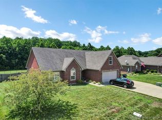 2813 Rolling Creek Dr, Jeffersonville, IN 47130