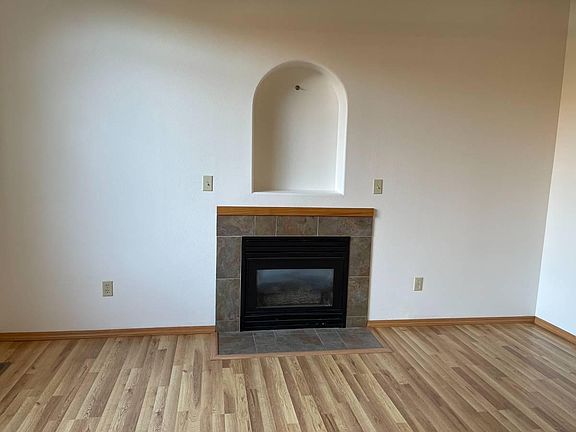 5th image of 6831 57th Ct SE