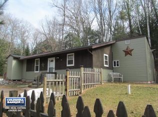 N11360 County Road P, Iola, WI 54945