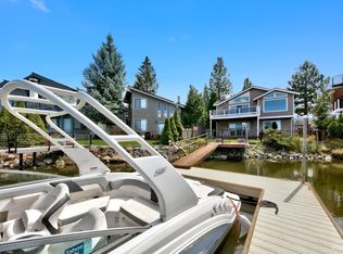 1979 Kokanee Way, South Lake Tahoe, CA 96150