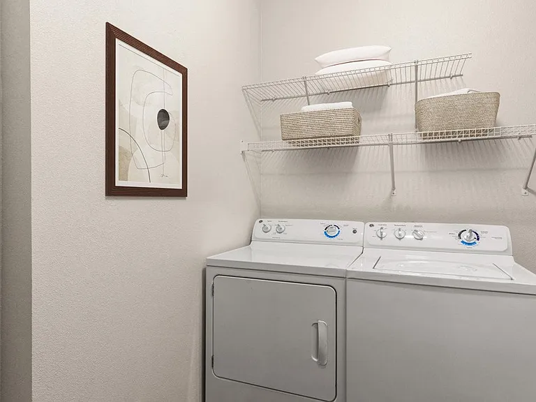 Park Place at Maguire Apartments — Photo 7