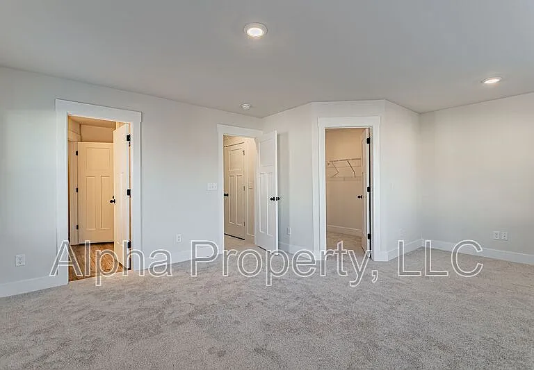 451 Hazelcote Rd — Photo 23