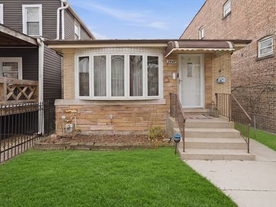 2049 N Kildare Ave, Chicago, IL, 60639