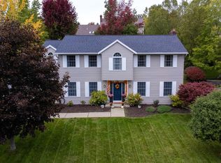 10 Winchester Dr, Endicott, NY 13760