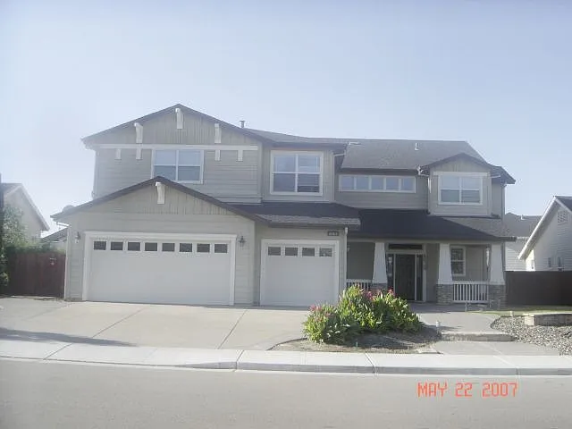 1543 Roger Dr photo 1
