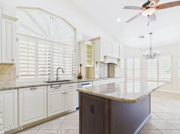 1635 W WISTERIA Drive, Chandler, AZ 85248