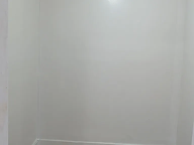 Closet/bonus room off 1st Bedroom