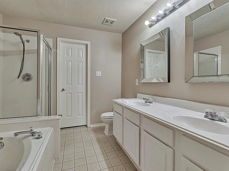 231 Blushwood Pl — Photo 20