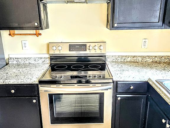 Stainless steel stove