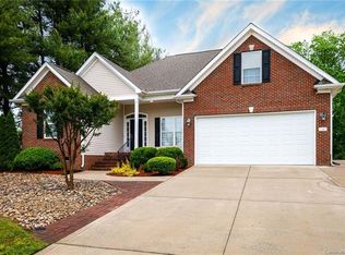 116 Starmount Dr, Kings Mountain, NC 28086