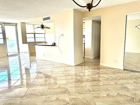 4th image of 250 174th St APT 1503