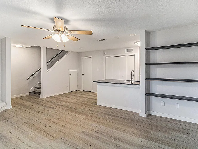 1900 Bay Area Blvd #121 — Photo 7