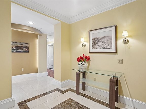 2nd image of 1 Longbeach Ave APT 201