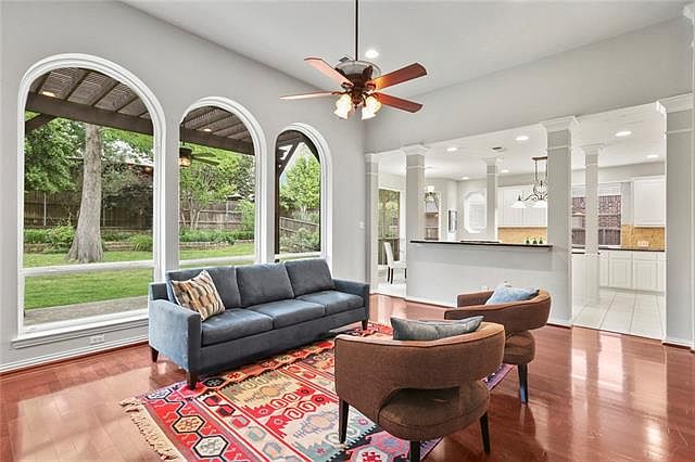 1st image of 2701 Pinehurst Dr