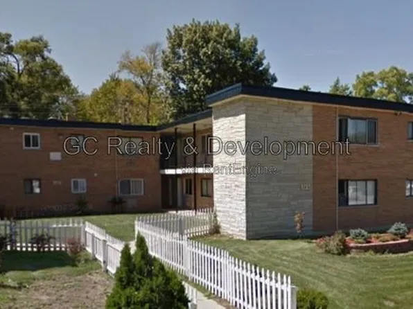 332 Wilson Ave #E, West Chicago, IL 60185
