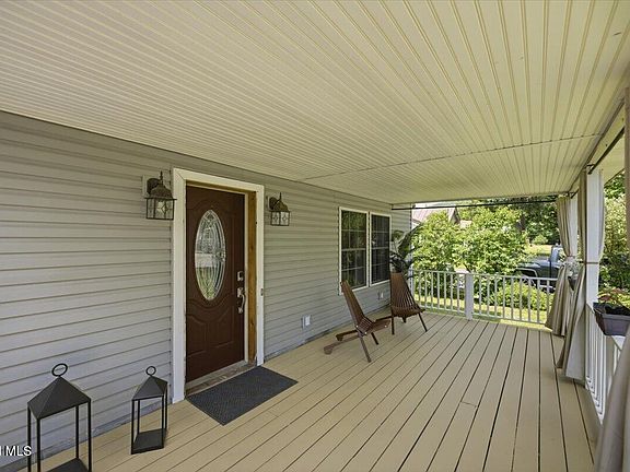 3rd image of 97 2nd Avenue