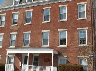 22 Church St APT B, Norwich, CT 06360