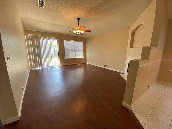 5th image of 2424 Eagle Mountain Dr