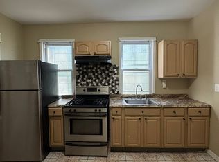 210 Grant Ave #2, Jersey City, NJ 07305