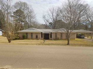 305 Busick Well Rd, Brandon, MS 39042
