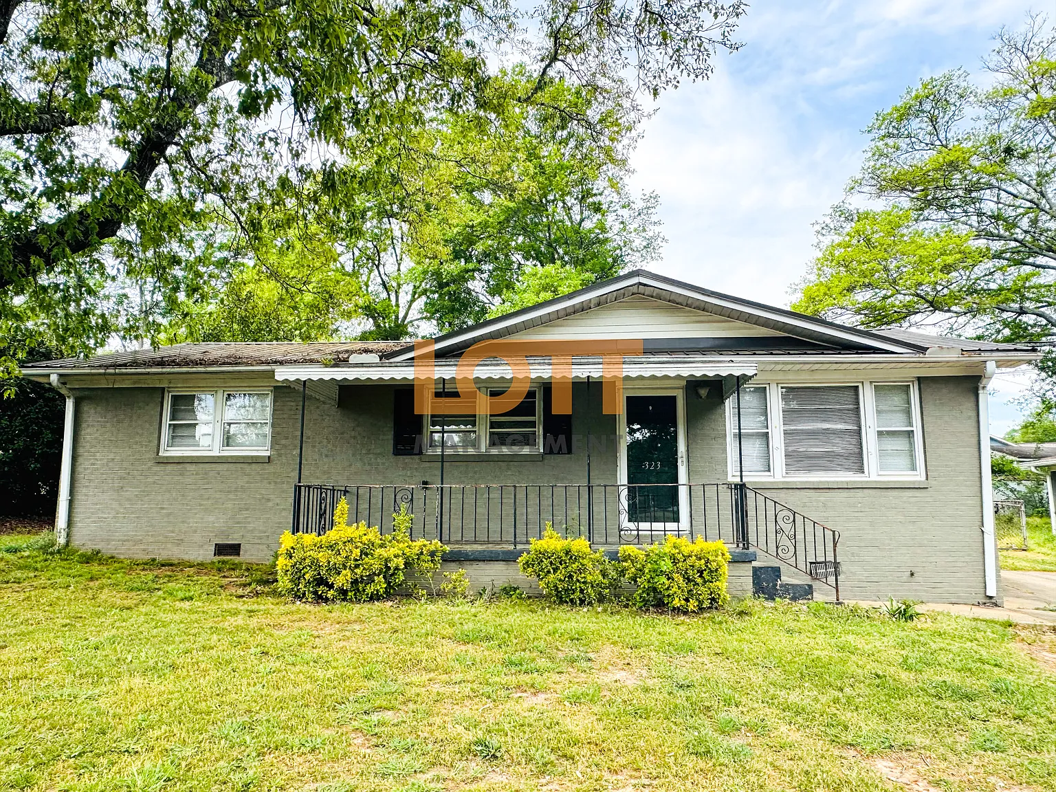 3 bed, 1248 sqft, $1,350 — Photo 1