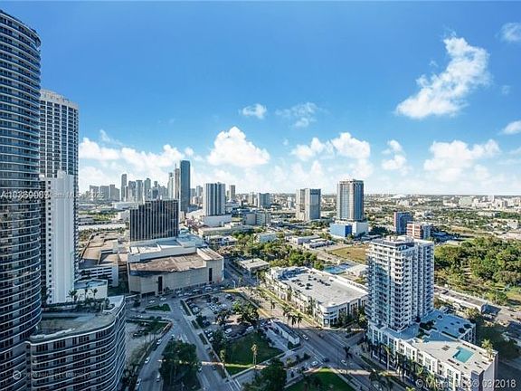 4th image of 1900 N Bayshore Dr APT 3218