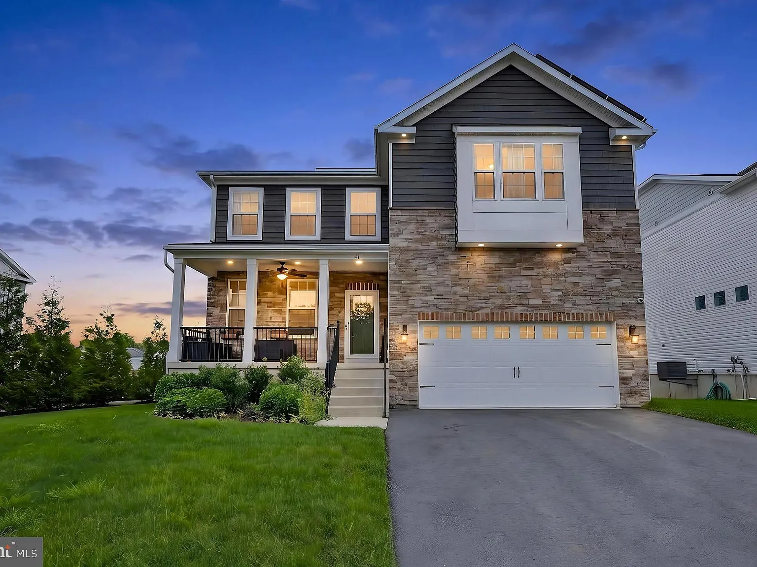 4 bed, 4.0 bath, 3151 sqft, $5,000 — Photo 1