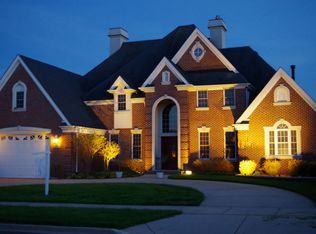 2455 Angela Ln, Aurora, IL 60502