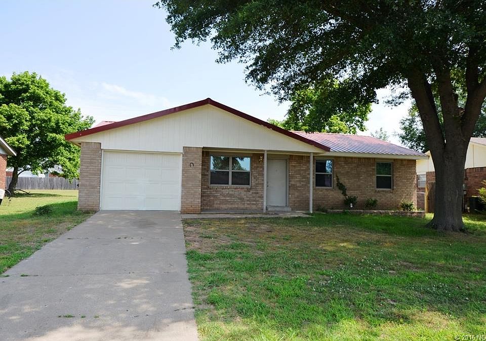 1st image of 503 E Wood Pl