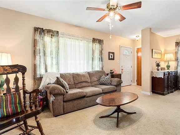3rd image of 77 W View Ave