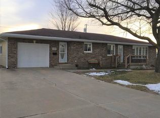 560 Main St, Holy Cross, IA 52053