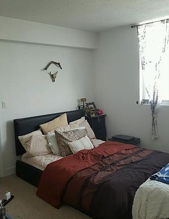 5th image of 7501 E Treasure Dr APT 8S